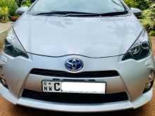 https://riyasewana.com/uploads/toyota-aqua-16213254991.jpg