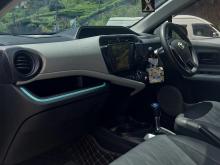 https://riyasewana.com/uploads/toyota-aqua-169155117535.jpg
