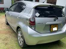 https://riyasewana.com/uploads/toyota-aqua-1762848612.jpg