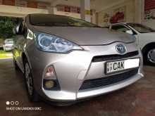 Toyota AQUA S Grade 2013 Car