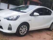 https://riyasewana.com/uploads/toyota-aqua-181042455002.jpg