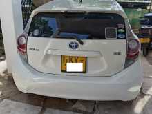 https://riyasewana.com/uploads/toyota-aqua-18122631542.jpg