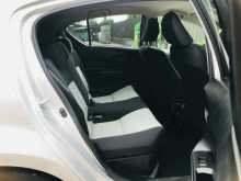 https://riyasewana.com/uploads/toyota-aqua-18151109874.jpg