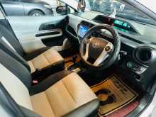 https://riyasewana.com/uploads/toyota-aqua-181542381005.jpg