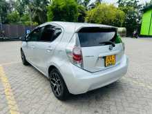 https://riyasewana.com/uploads/toyota-aqua-18154238943.jpg