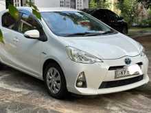https://riyasewana.com/uploads/toyota-aqua-188570522443.jpg