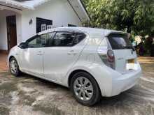 https://riyasewana.com/uploads/toyota-aqua-188570522592.jpg