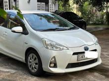 https://riyasewana.com/uploads/toyota-aqua-189165124483.jpg