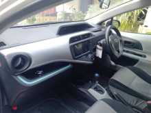 https://riyasewana.com/uploads/toyota-aqua-1895112134.jpg