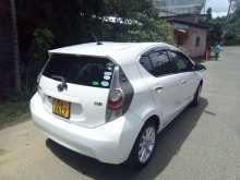 https://riyasewana.com/uploads/toyota-aqua-1895112142.jpg