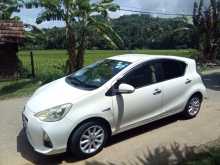 https://riyasewana.com/uploads/toyota-aqua-1895112933.jpg