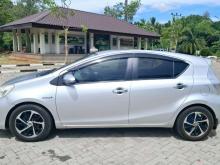 https://riyasewana.com/uploads/toyota-aqua-191642006955.jpg