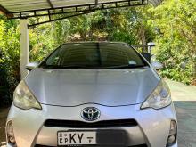 https://riyasewana.com/uploads/toyota-aqua-1920425817552.jpg