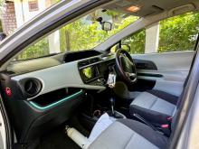 https://riyasewana.com/uploads/toyota-aqua-1920435517945.jpg