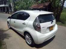 https://riyasewana.com/uploads/toyota-aqua-1981433894.jpg