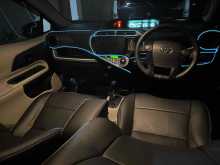 https://riyasewana.com/uploads/toyota-aqua-198391722103.jpg