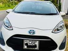 https://riyasewana.com/uploads/toyota-aqua-2011391822303.jpg