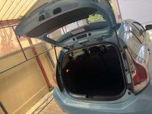 https://riyasewana.com/uploads/toyota-aqua-2012-101050436185.jpg