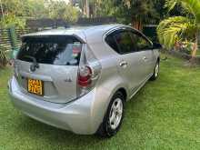 https://riyasewana.com/uploads/toyota-aqua-2012-1116055212823.jpg