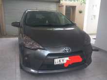 https://riyasewana.com/uploads/toyota-aqua-2012-1121534612662.jpg