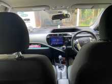 https://riyasewana.com/uploads/toyota-aqua-2012-121455112381.jpg
