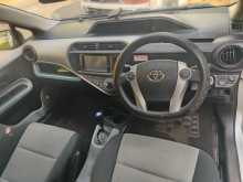 https://riyasewana.com/uploads/toyota-aqua-2012-122145212954.jpg