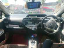 https://riyasewana.com/uploads/toyota-aqua-2012-138424912872.jpg