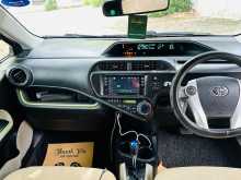 https://riyasewana.com/uploads/toyota-aqua-2012-138581612554.jpg