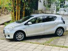 https://riyasewana.com/uploads/toyota-aqua-2012-138581612783.jpg