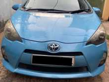 Toyota Aqua S Limited 2012 Car