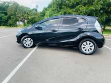 https://riyasewana.com/uploads/toyota-aqua-2012-1619100012033.jpg
