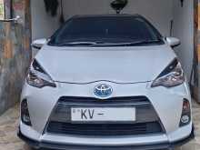 https://riyasewana.com/uploads/toyota-aqua-2012-169153012353.jpg