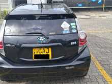 https://riyasewana.com/uploads/toyota-aqua-2012-210262712424.jpg
