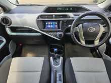 https://riyasewana.com/uploads/toyota-aqua-2012-218261612223.jpg