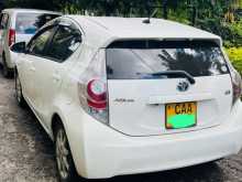 https://riyasewana.com/uploads/toyota-aqua-2012-219141412682.jpg
