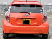 https://riyasewana.com/uploads/toyota-aqua-2012-219311012082.jpg