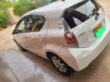 https://riyasewana.com/uploads/toyota-aqua-2012-221154212413.jpg