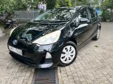 https://riyasewana.com/uploads/toyota-aqua-2012-2620280812072.jpg