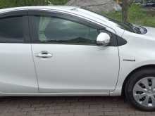 https://riyasewana.com/uploads/toyota-aqua-2012-2721015912962.jpg