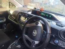 https://riyasewana.com/uploads/toyota-aqua-2012-30024412173.jpg
