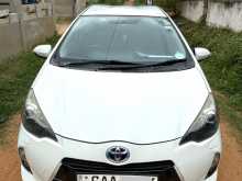 Toyota Aqua S Limited 2012 Car
