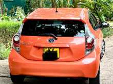 https://riyasewana.com/uploads/toyota-aqua-2012-416594312602.jpg