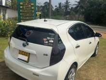 https://riyasewana.com/uploads/toyota-aqua-2012-423025312704.jpg