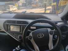 https://riyasewana.com/uploads/toyota-aqua-2012-88155012904.jpg