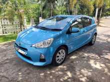 https://riyasewana.com/uploads/toyota-aqua-2012-922461313001.jpg