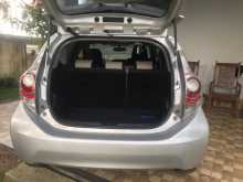 https://riyasewana.com/uploads/toyota-aqua-2013-1210093812044.jpg