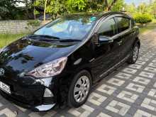 https://riyasewana.com/uploads/toyota-aqua-2013-127501212604.jpg