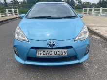 https://riyasewana.com/uploads/toyota-aqua-2013-1512023812313.jpg