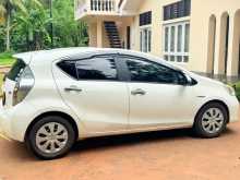 https://riyasewana.com/uploads/toyota-aqua-2013-1612005812293.jpg