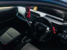 https://riyasewana.com/uploads/toyota-aqua-2013-1813554312594.jpg